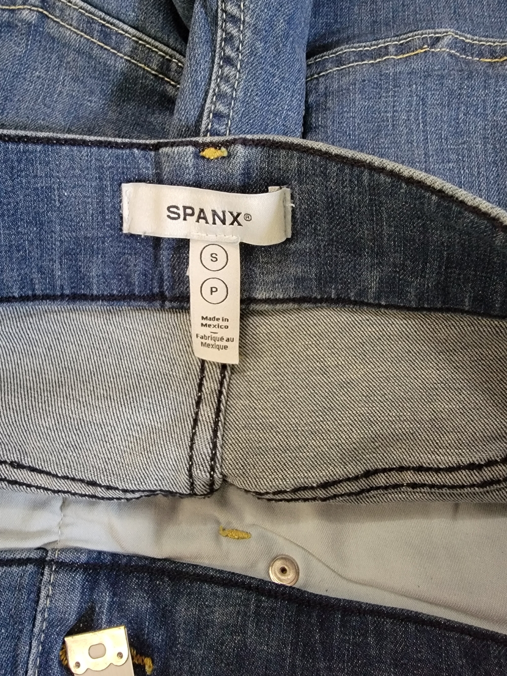 Spanx Vintage Womens Indigo High-Rise Pull-On Shaping Jean Shorts Size Small 4-6 - Picture 15 of 16
